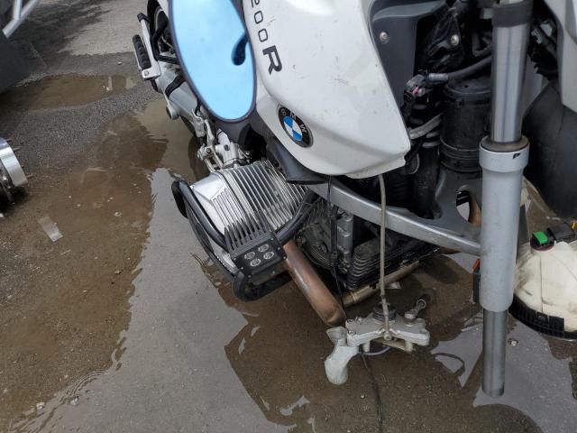 WB1039806AZS27042 - 2010 BMW R1200 R WHITE photo 9