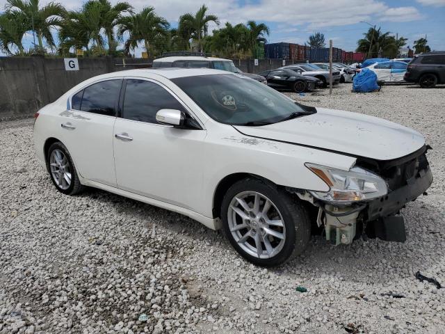 1N4AA5AP5AC812037 - 2010 NISSAN MAXIMA S WHITE photo 4