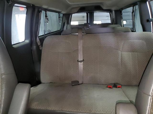 1GAZGNFG9H1184860 - 2017 CHEVROLET EXPRESS G3500 LS WHITE photo 10