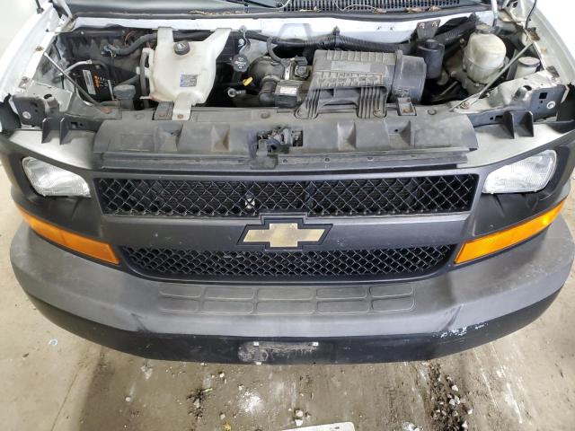 1GAZGNFG9H1184860 - 2017 CHEVROLET EXPRESS G3500 LS WHITE photo 12