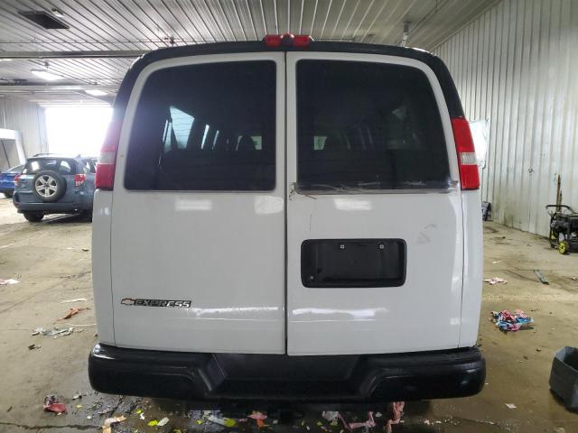 1GAZGNFG9H1184860 - 2017 CHEVROLET EXPRESS G3500 LS WHITE photo 6