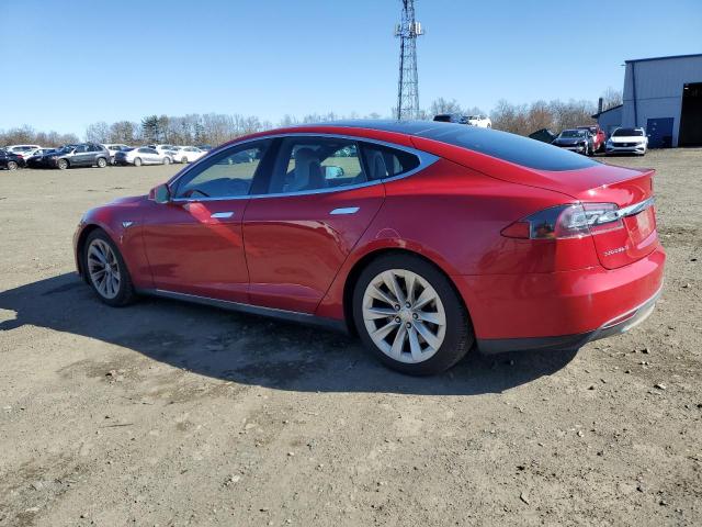 5YJSA1E25GF131801 - 2016 TESLA MODEL S RED photo 2