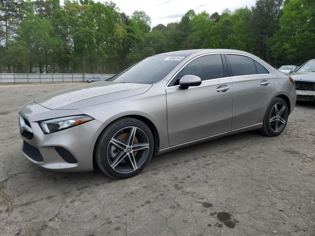 2019 MERCEDES-BENZ A 220, 