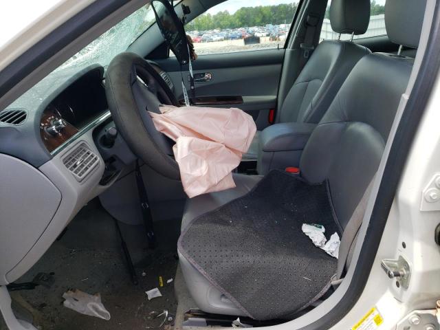 2G4WE587271220194 - 2007 BUICK LACROSSE CXS WHITE photo 7