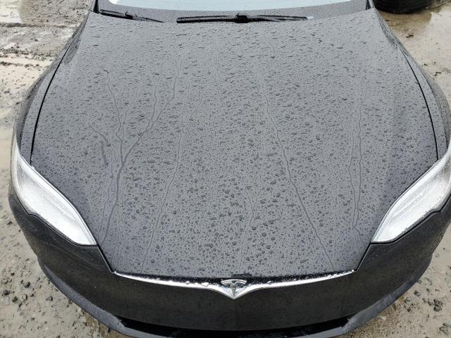 5YJSA1E26JF291161 - 2018 TESLA MODEL S შავი ფოტო 11