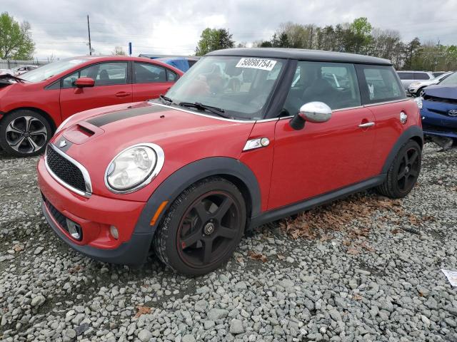 WMWSV3C57BTY11070 - 2011 MINI COOPER S RED photo 1