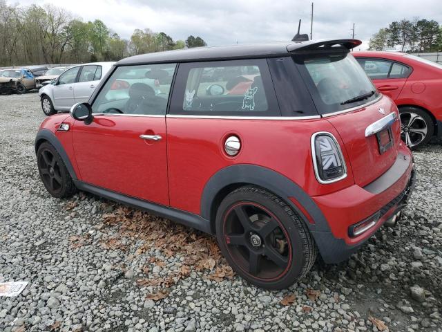 WMWSV3C57BTY11070 - 2011 MINI COOPER S RED photo 2