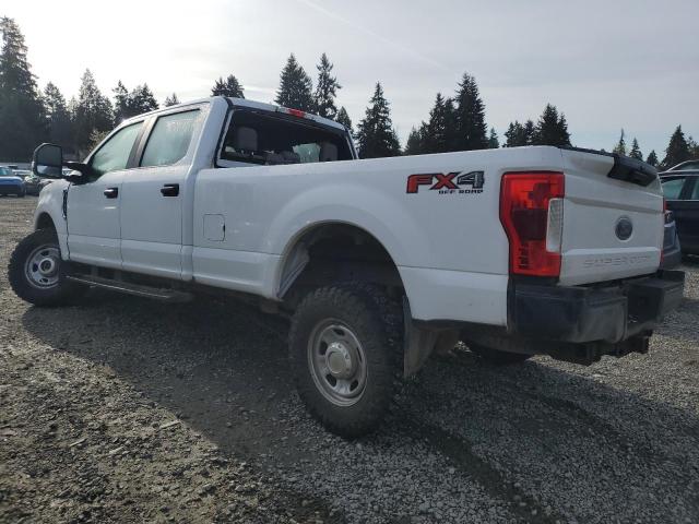 1FT8W3B66KEG45715 - 2019 FORD F350 SUPER DUTY WHITE photo 3