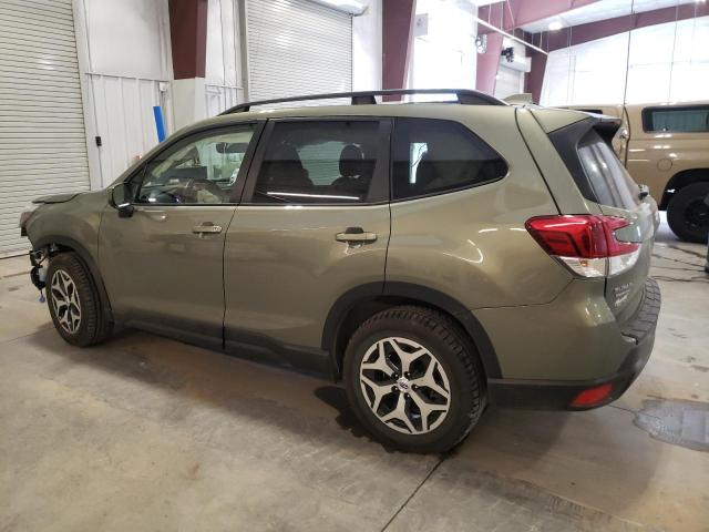 JF2SKAGC5KH534223 - 2019 SUBARU FORESTER PREMIUM GREEN photo 2