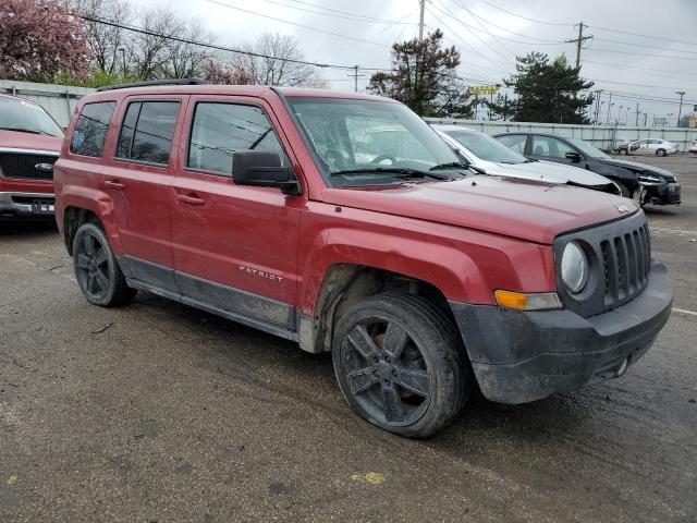 1C4NJPFAXHD161682 - 2017 JEEP PATRIOT LATITUDE RED photo 4