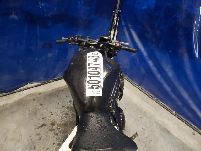 JKAEXEE13GDA21182 - 2016 KAWASAKI EX650 E BLACK photo 5