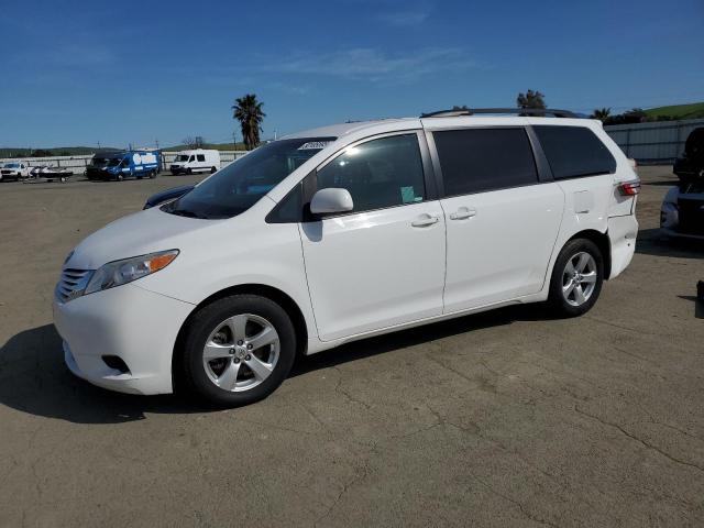 2017 TOYOTA SIENNA LE, 