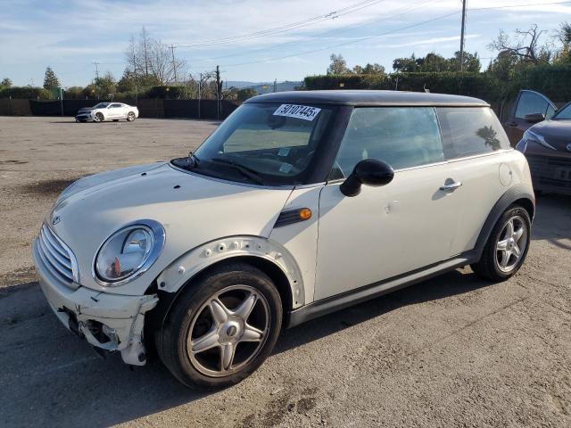 2010 MINI COOPER, 