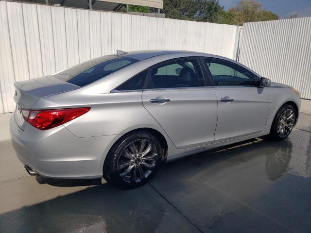 5NPEC4AC2CH355725 - 2012 HYUNDAI SONATA SE SILVER photo 3