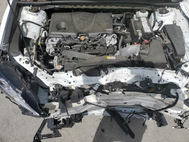 4T1C11AK3NU636228 - 2022 TOYOTA CAMRY LE WHITE photo 11