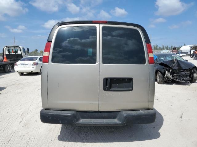 1GTFG15X141174645 - 2004 GMC SAVANA G1500 SILVER photo 6