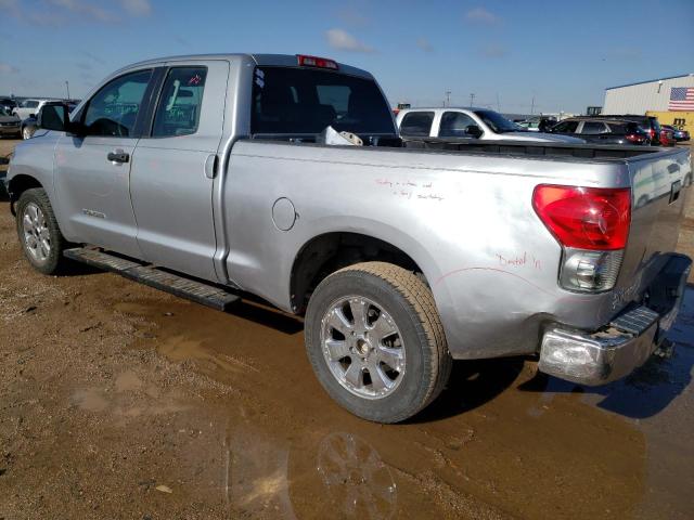 5TFRU541X8X006905 - 2008 TOYOTA TUNDRA DOUBLE CAB SILVER photo 2