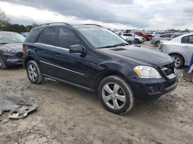 4JGBB8GB2BA657920 - 2011 MERCEDES-BENZ ML 350 4MATIC BLACK photo 4