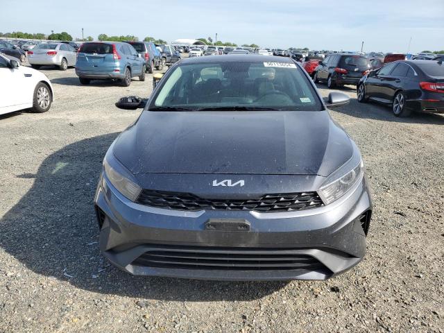 3KPF24AD5PE507054 - 2023 KIA FORTE LX CHARCOAL photo 5