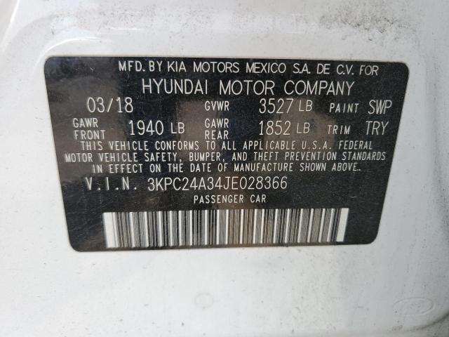 3KPC24A34JE028366 - 2018 HYUNDAI ACCENT SE WHITE photo 12