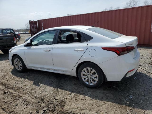 3KPC24A34JE028366 - 2018 HYUNDAI ACCENT SE WHITE photo 2