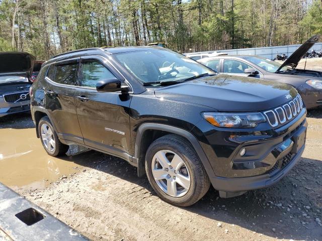 3C4NJDBB2NT153515 - 2022 JEEP COMPASS LATITUDE BLACK photo 4