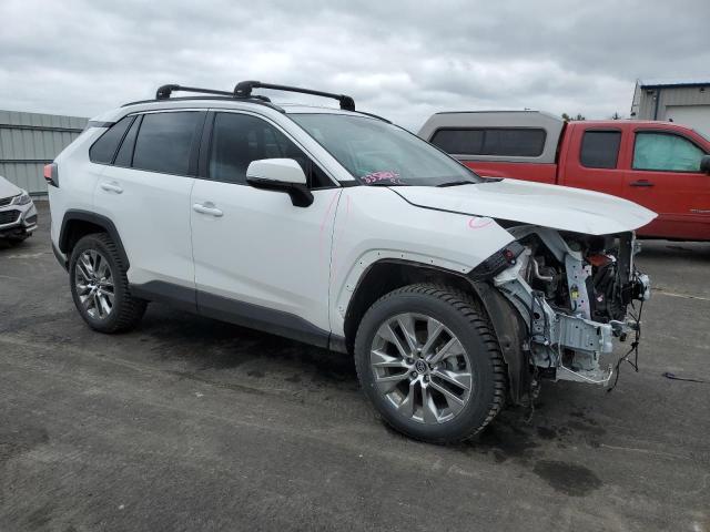 2T3C1RFV0LC084680 - 2020 TOYOTA RAV4 XLE PREMIUM WHITE photo 4