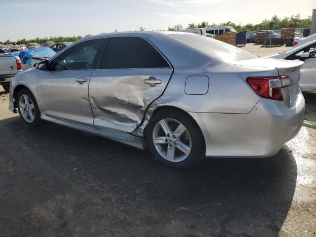 4T1BF1FK3DU231927 - 2013 TOYOTA CAMRY L SILVER photo 2