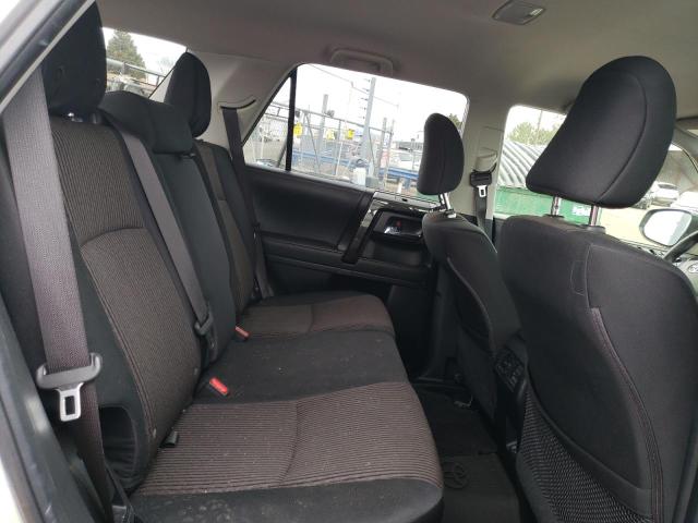 JTEPU5JR5M5933703 - 2021 TOYOTA 4RUNNER SR5/SR5 PREMIUM 银色 照片 11