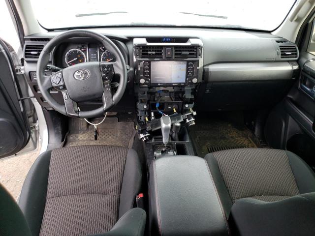 JTEPU5JR5M5933703 - 2021 TOYOTA 4RUNNER SR5/SR5 PREMIUM 银色 照片 8