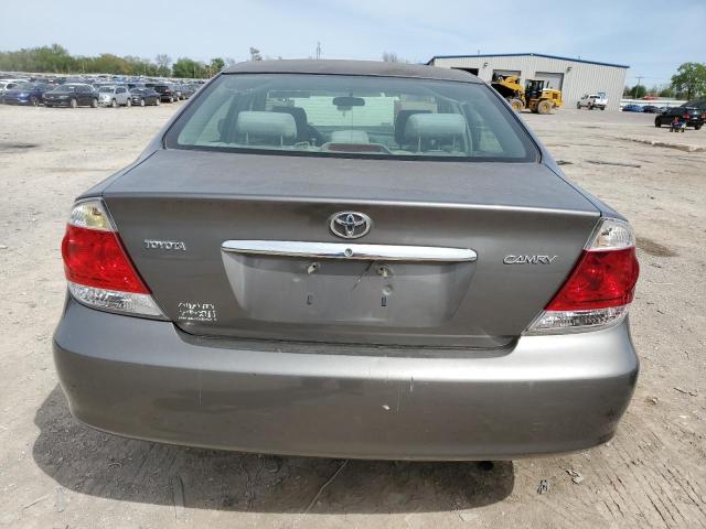 4T1BE32K05U543743 - 2005 TOYOTA CAMRY LE GRAY photo 6