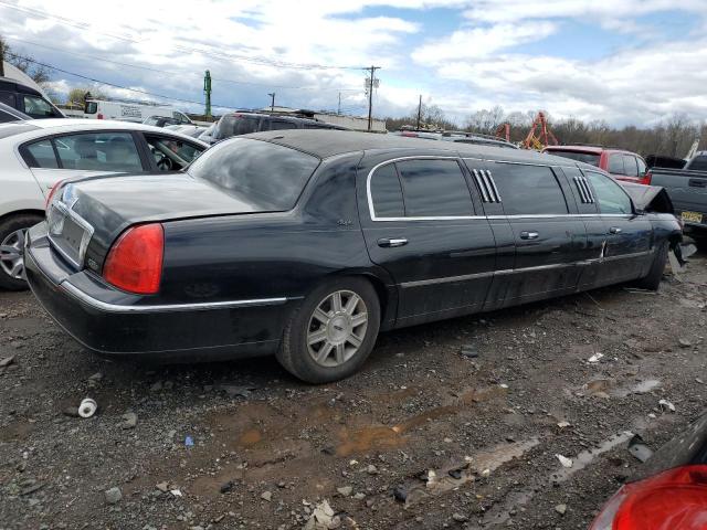 2L1FL8JW1BX765738 - 2011 LINCOLN TOWN CAR EXECUTIVE BLACK photo 3