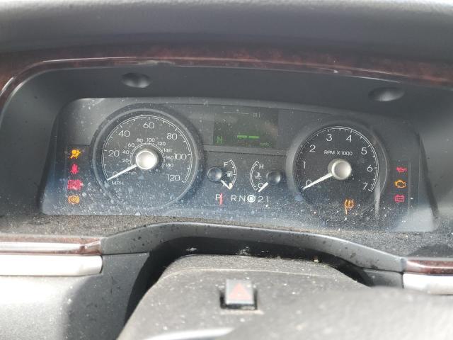 2L1FL8JW1BX765738 - 2011 LINCOLN TOWN CAR EXECUTIVE BLACK photo 9