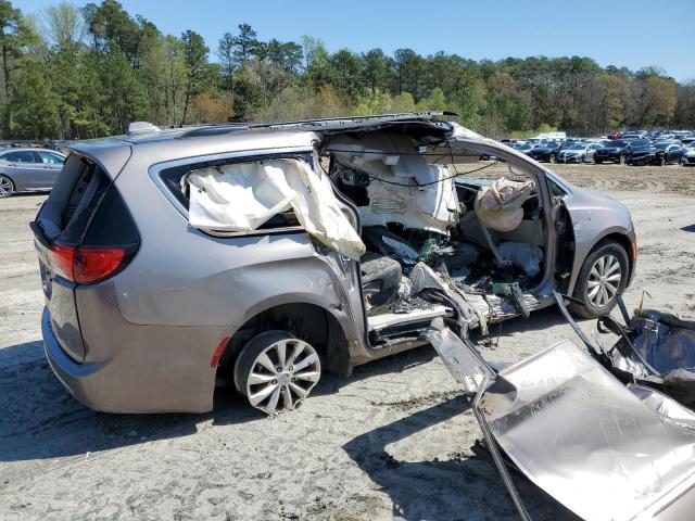 2C4RC1BG2HR670228 - 2017 CHRYSLER PACIFICA TOURING L GRAY photo 3