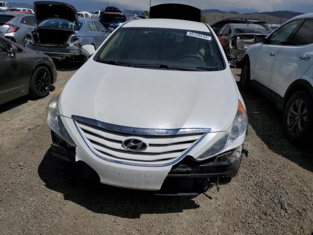 5NPEB4AC4DH734701 - 2013 HYUNDAI SONATA GLS WHITE photo 5