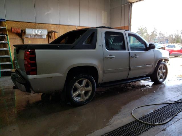 3GNTKFE37BG175638 - 2011 CHEVROLET AVALANCHE LT SILVER photo 3