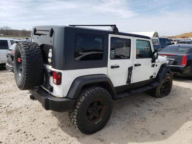 1J4GA39148L529139 - 2008 JEEP WRANGLER U X WHITE photo 3