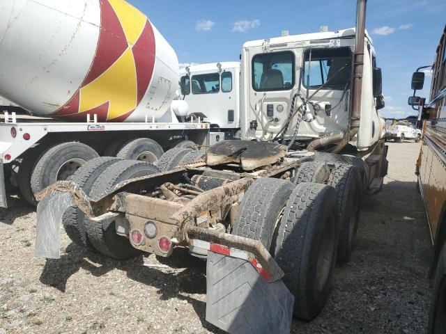 1FUJGEDV2CSBD3460 - 2012 FREIGHTLINER CASCADIA 1 WHITE photo 4