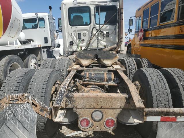 1FUJGEDV2CSBD3460 - 2012 FREIGHTLINER CASCADIA 1 WHITE photo 6