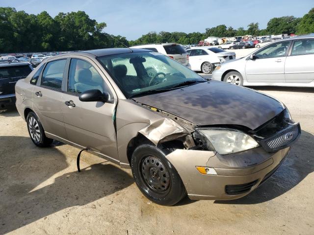 1FAFP34N75W219755 - 2005 FORD FOCUS ZX4 TAN photo 4