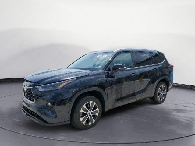 5TDGZRAH7NS544478 - 2022 TOYOTA HIGHLANDER XLE BLACK photo 1