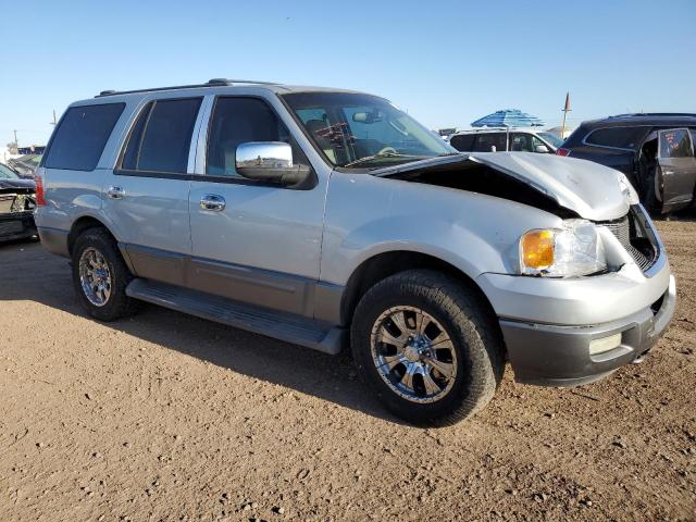 1FMPU16LX3LC46160 - 2003 FORD EXPEDITION XLT SILVER photo 4