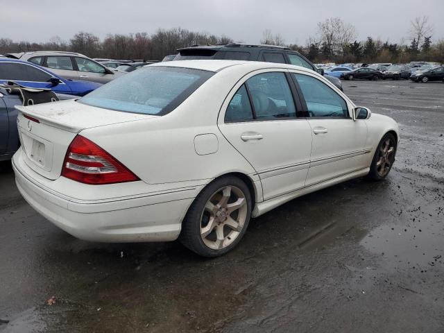 WDBRF52H07F929696 - 2007 MERCEDES-BENZ C 230 WHITE photo 3