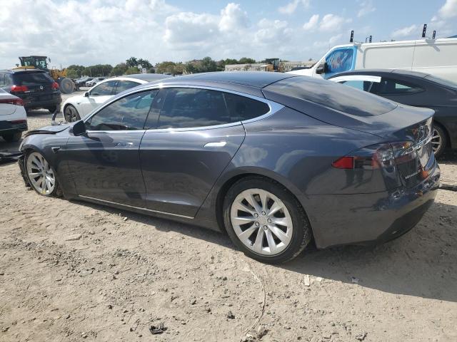 5YJSA1E2XJF292149 - 2018 TESLA MODEL S ნაცრისფერი ფოტო 2