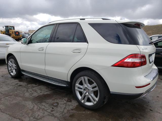 4JGDA5HB1DA099795 - 2013 MERCEDES-BENZ ML 350 4MATIC WHITE photo 2