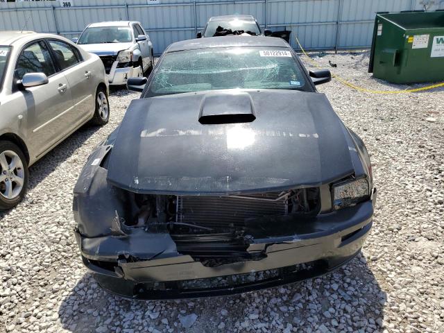1ZVHT82H495113555 - 2009 FORD MUSTANG GT BLACK photo 5