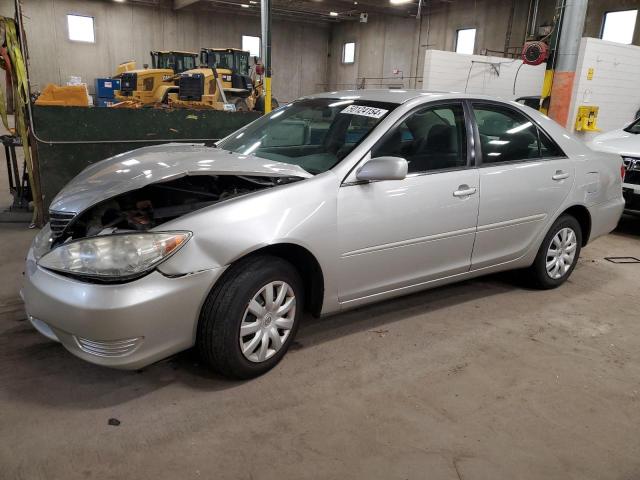 4T1BE30K95U082044 - 2005 TOYOTA CAMRY LE SILVER photo 1