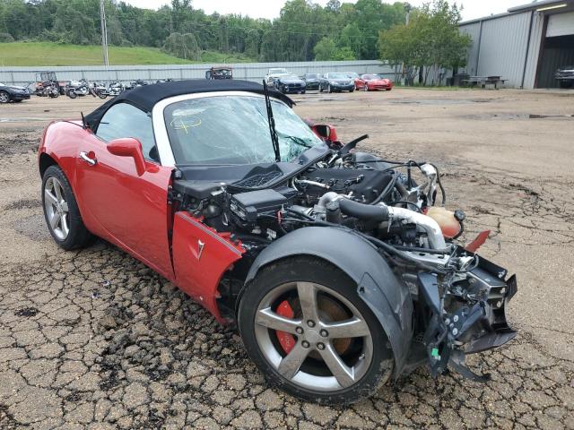 1G2MF35X58Y113418 - 2008 PONTIAC SOLSTICE GXP RED photo 4