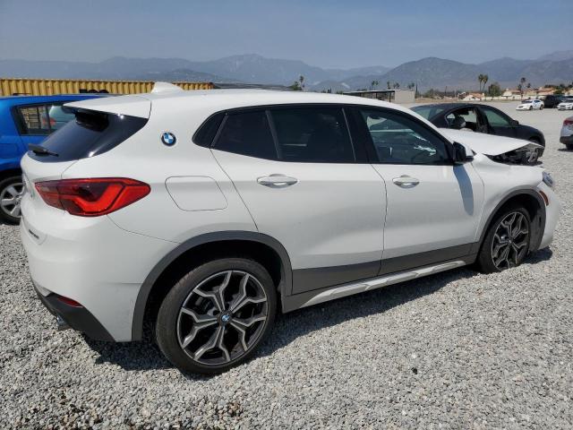 WBXYJ3C3XJEJ82238 - 2018 BMW X2 SDRIVE28I BLACK photo 3