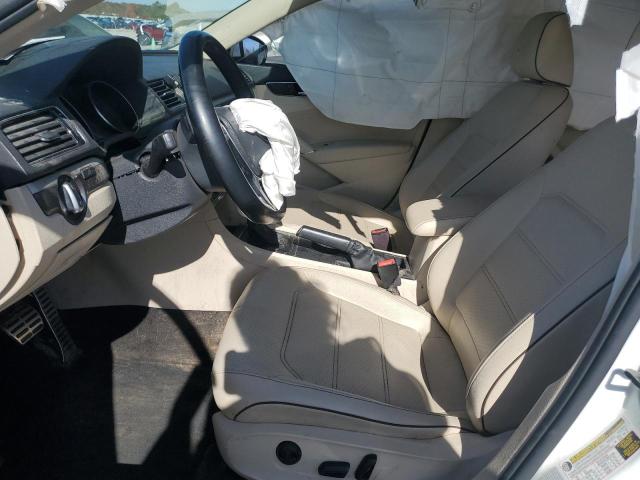 1VWDT7A32HC030182 - 2017 VOLKSWAGEN PASSAT R-LINE Weiß Foto 7